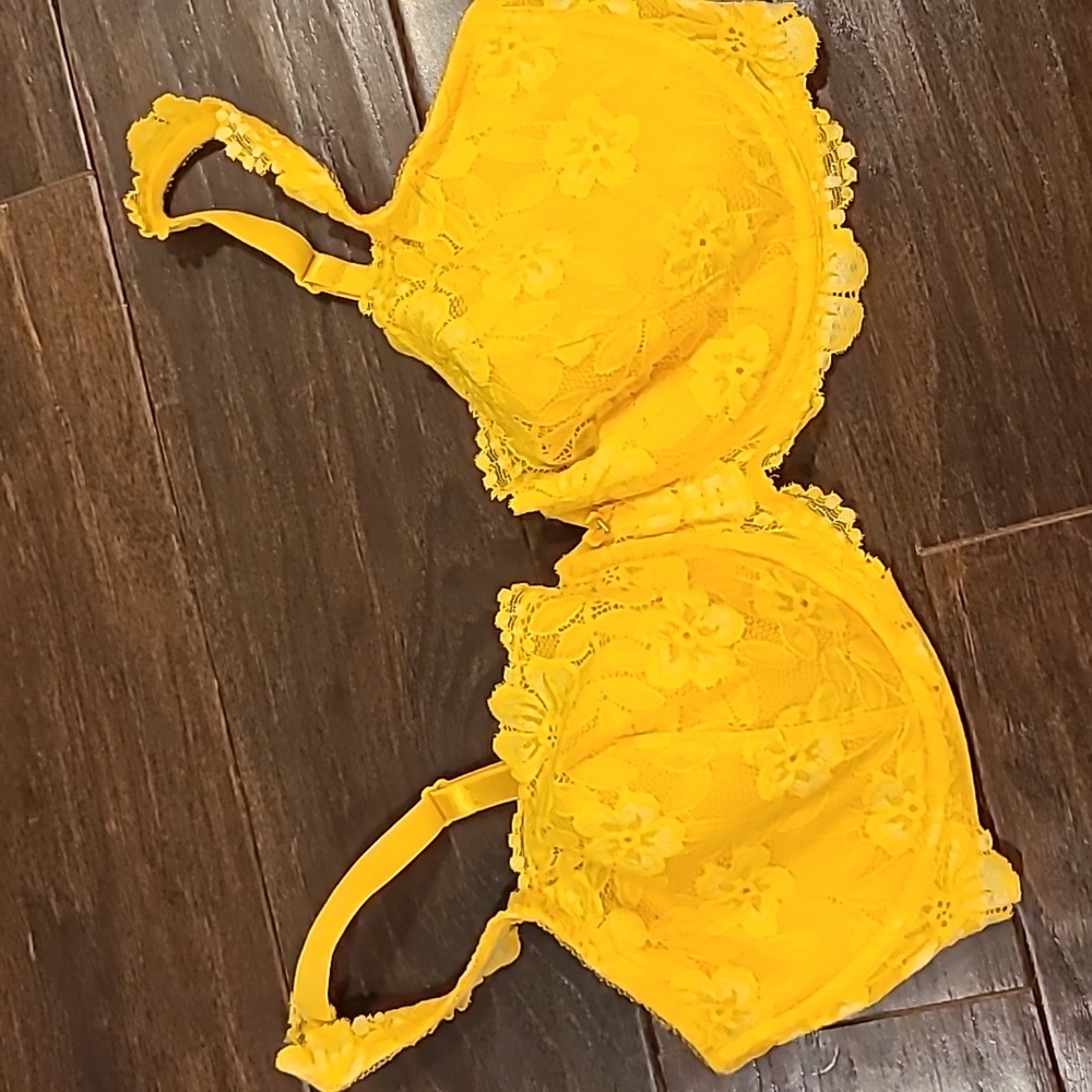 Victoria's Secret yellow lace bra
